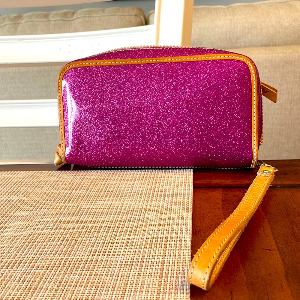 Consuela wallet raspberry